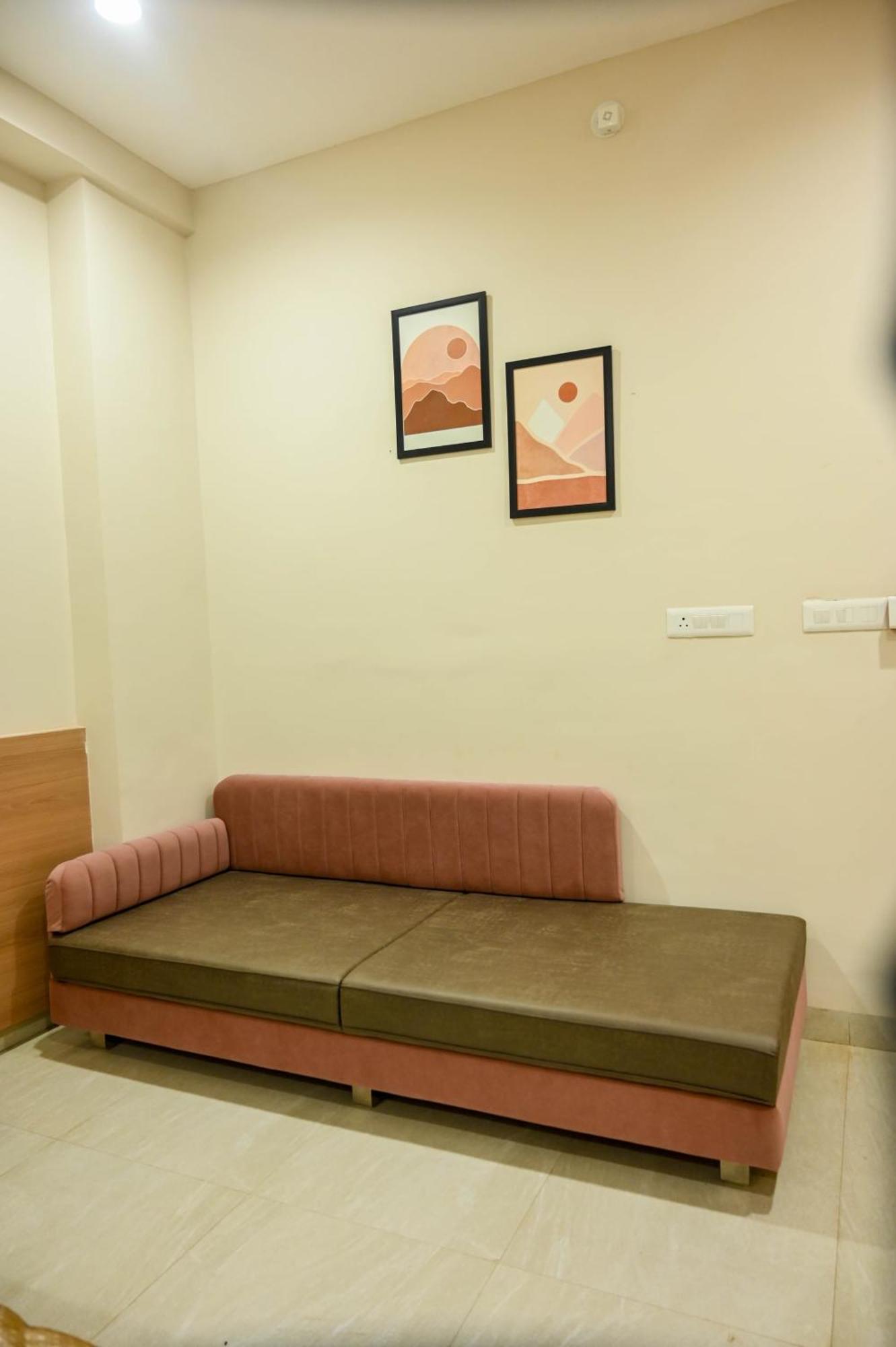 Hotel Maa Bhagwati Palace Khandwa Bagian luar foto
